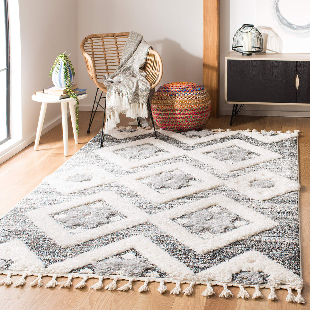 SAFAVIEH Zottelig Teppich für Wohnzimmer, Esszimmer, Schlafzimmer - Moroccan Tassel Shag Collection,