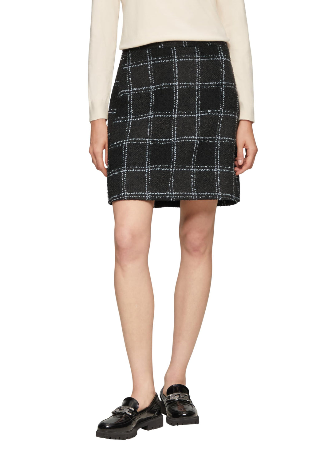 Kurzer Bouclé-Rock mit Musterung 34 99n5, 34 99n5