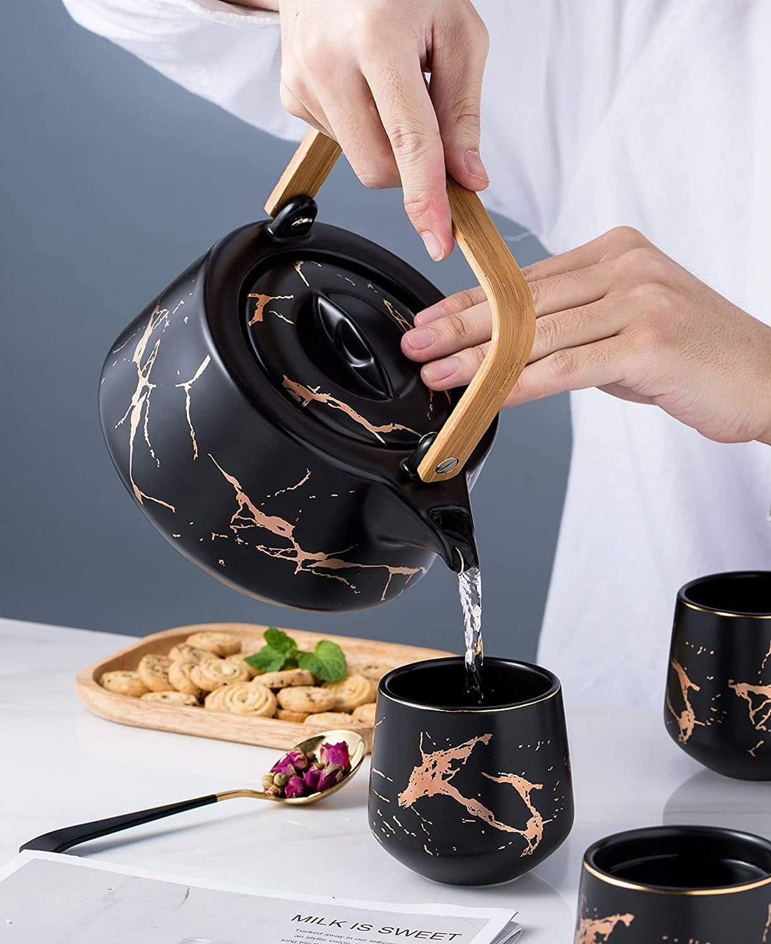KKGUD Japanischer Stil, Keramik-Teeset, elegante Teekanne und 4 Teetassen mit Holztablett für Nachmi