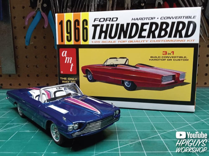 AMT AMT1328/12 1/25 1966er Ford Thunderbird Hardtop Modellbausatz, Mehrfarbig