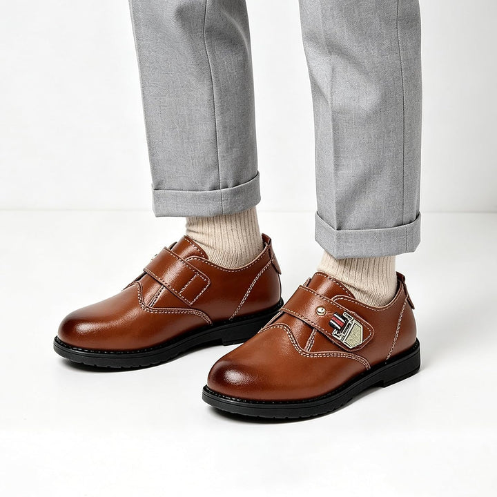 DADAWEN Jungen Anzugschuhe Klettverschluss Halbschuhe Schule Uniformschuhe 35 EU Braun, 35 EU Braun