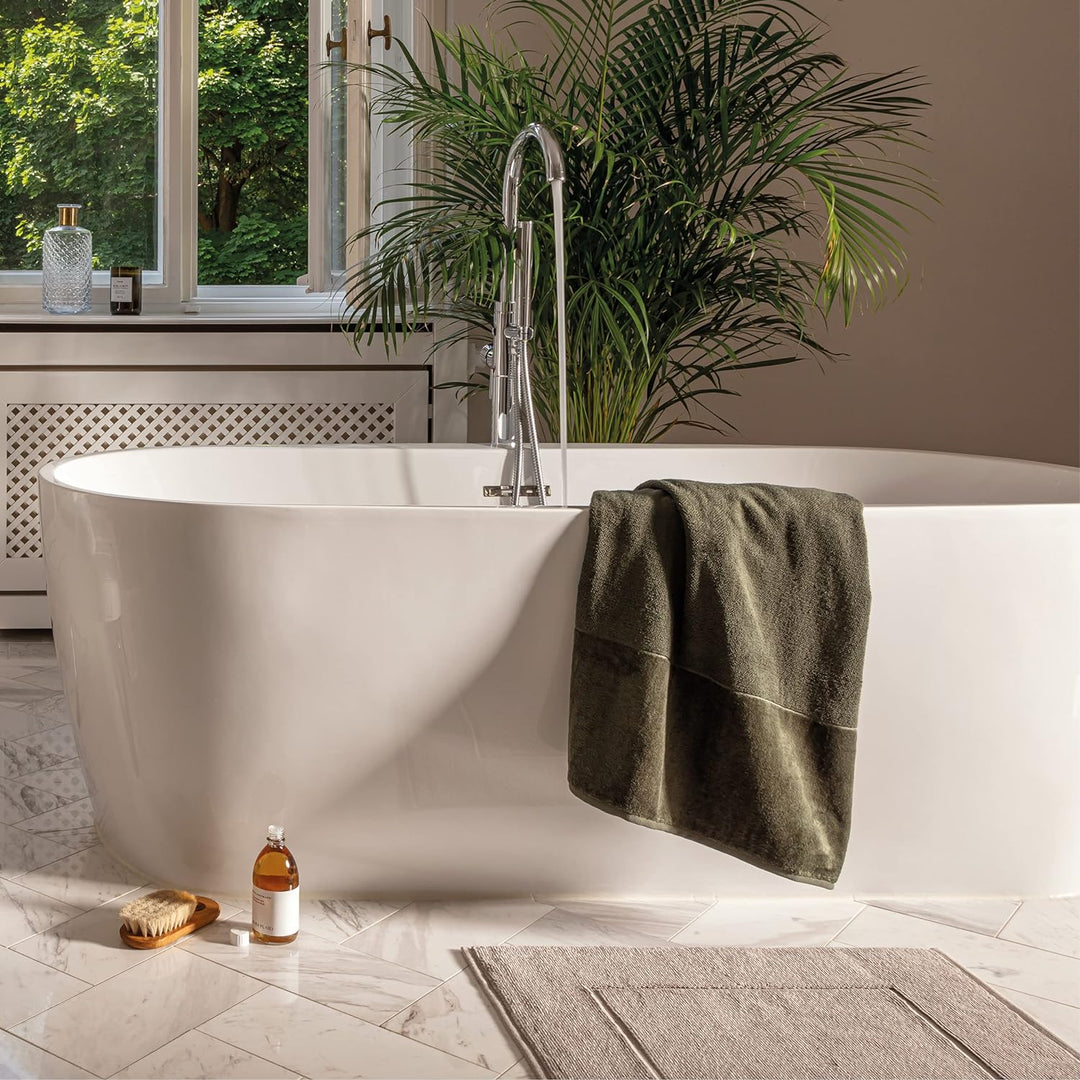 möve Bamboo Luxe Duschtuch 80 x 150 cm aus 60% Baumwolle / 40% Viskose aus Bambus-Zellstoff, silver
