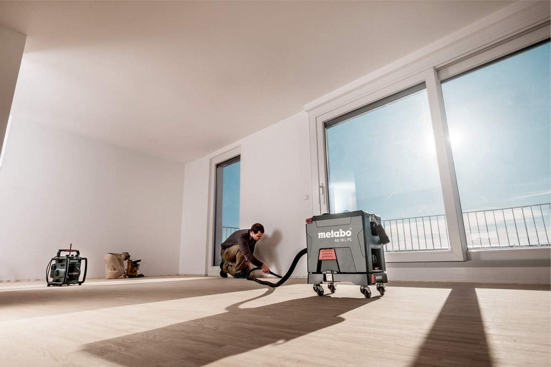 METABO Akku-Sauger AS 18 L PC (602021000); mit manueller Filterreinigung; Karton; 18V 2x5.2Ah Li-Ion