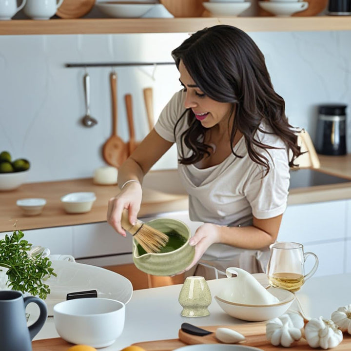 Matcha Set Grün,Macha Tea Set mit MatchaSchale Löffel Sieb Whisk Besen und Matcha Besen Halter,Cerem