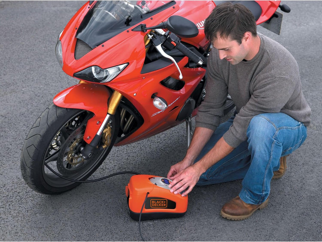 Black+Decker Kompressor (11 bar / 160PSI, Luftpumpe, digitale Druckeinstellung, Kabelfächer, beleuch