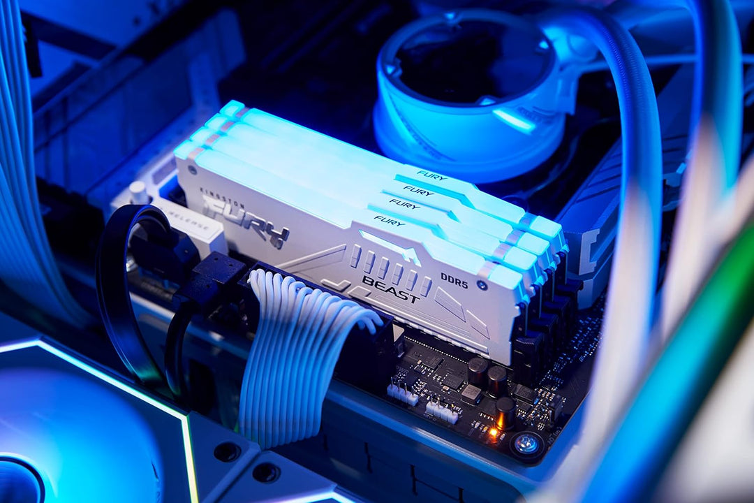 Kingston FURY Beast Weiss RGB EXPO 32GB 6800MT/s DDR5 CL34 DIMM Desktop Gaming Speicher Kit mit 2 -
