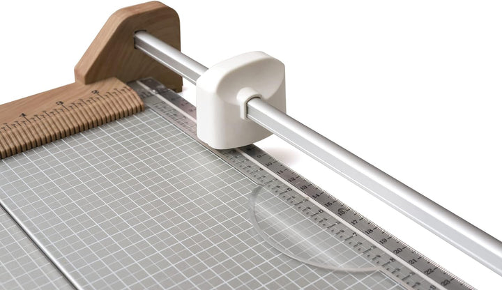 American Crafts WR660557 Premium Papier-Schneidegerät, Mehrfarbig, Einheitsgrösse Einheitsgrösse Tri