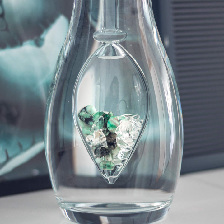 VitaJuwel Vitality Edelsteinwasserset für Zuhause (Karaffe Era &amp; Phiole) mit Smaragd &amp; Bergkristall
