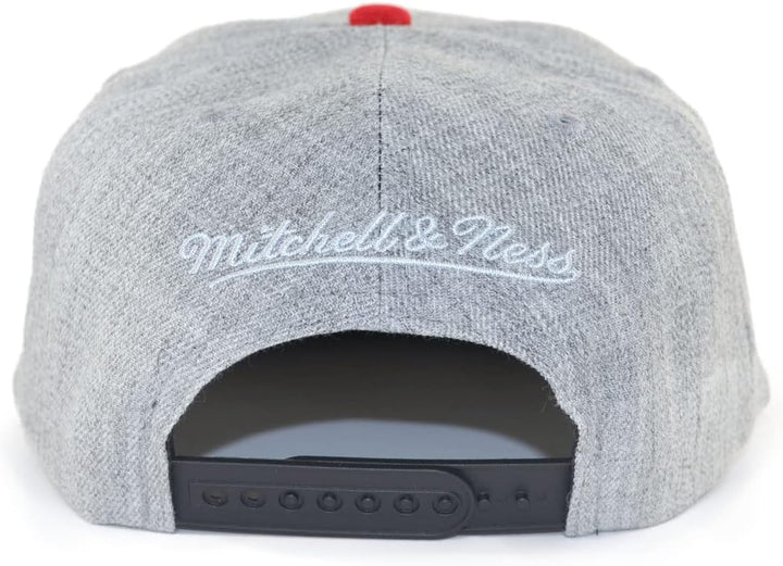 Mitchell &amp; Ness NBA Team Arch Snapback Cap Chicago Bulls Grey/Black