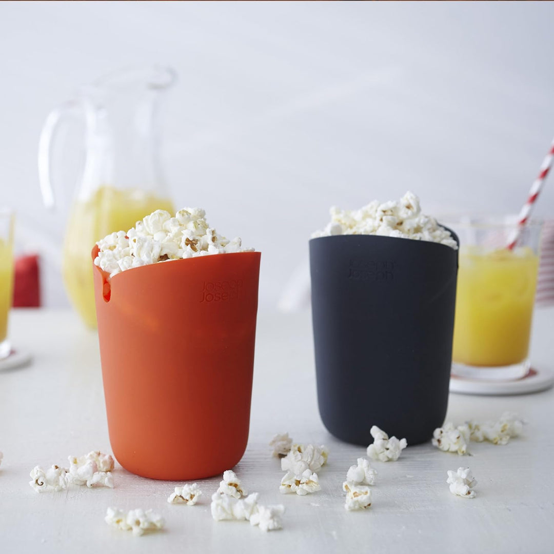 Joseph Joseph M-Cuisine – Set mit 2 Silikon-Mikrowellen-Popcornkegeln – Orange/Grau 2-teilig, Einzel