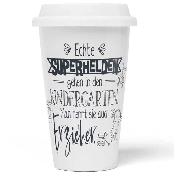 JUNIWORDS To-Go Becher mit Deckel, Echte Superhelden gehen in den Kindergarten. Man nennt sie auch E