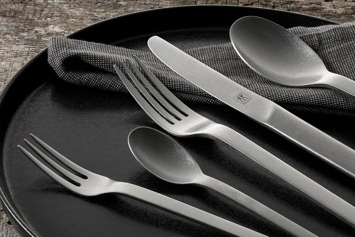 ZWILLING Minimale Vintage Besteckset 68-teilig, Für 12 Personen, Spülmaschinengeeignet, Edelstahl, G