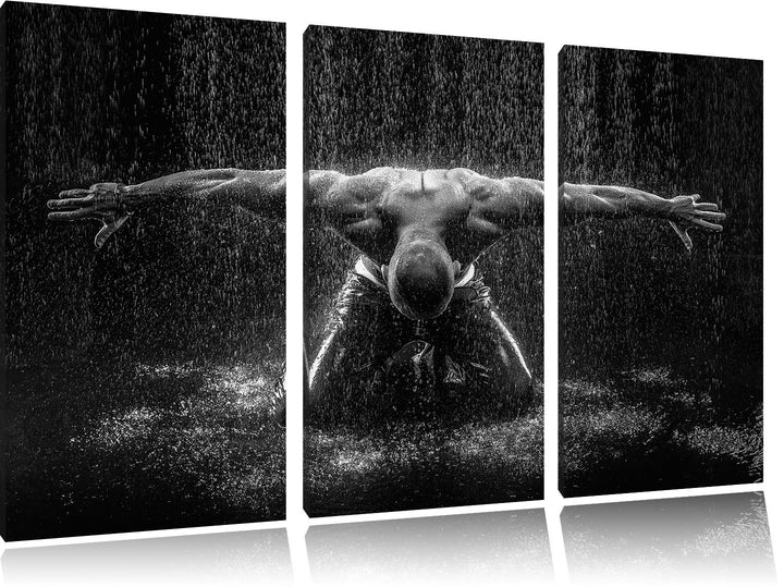 Pixxprint Bodybuilder im Regen als Leinwandbild/Grösse: 3 Teilig (120x80 cm) cm/Wandbild/Kunstdruck/