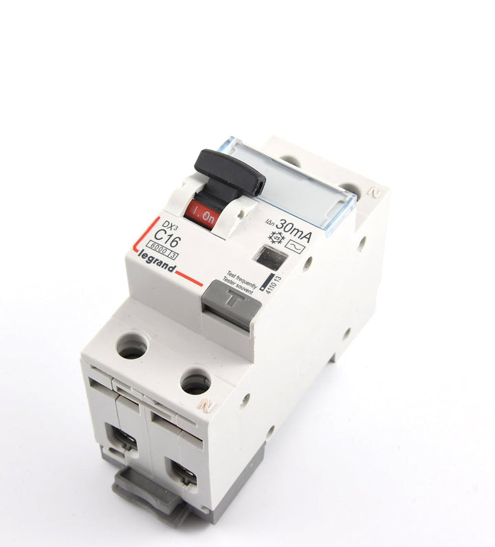 Legrand 411013 DX3 FILS C16A 1P+N 6KA 30MA AC