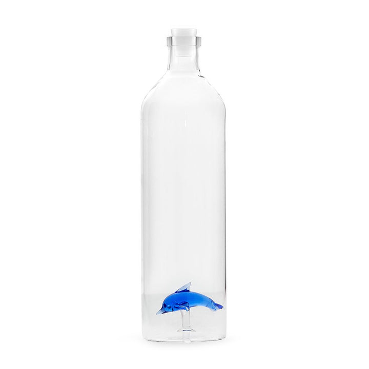 balvi - Atlantis Dolphin Wasserflasche aus Glas. Enthält eine Delfin-Figur. Mit Silikonverschluss.