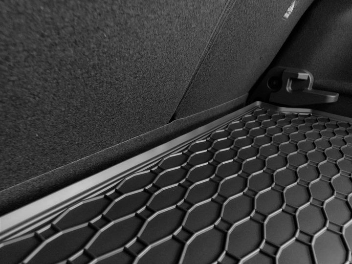 AZUGA Gummi Kofferraummatte passend für Opel Mokka/Mokka-e ab 9/2020 (Variabler/doppelter Boden) AZ3