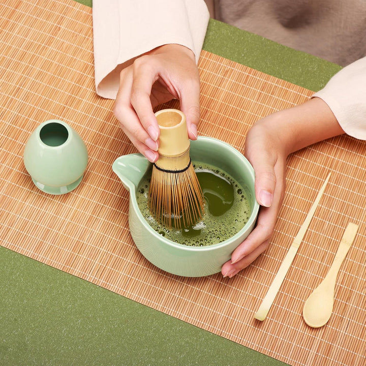 Matcha Schneebesen Set, Matcha Schneebesen (Chasen), traditionelle Schaufel (Chashaku), Teelöffel, K