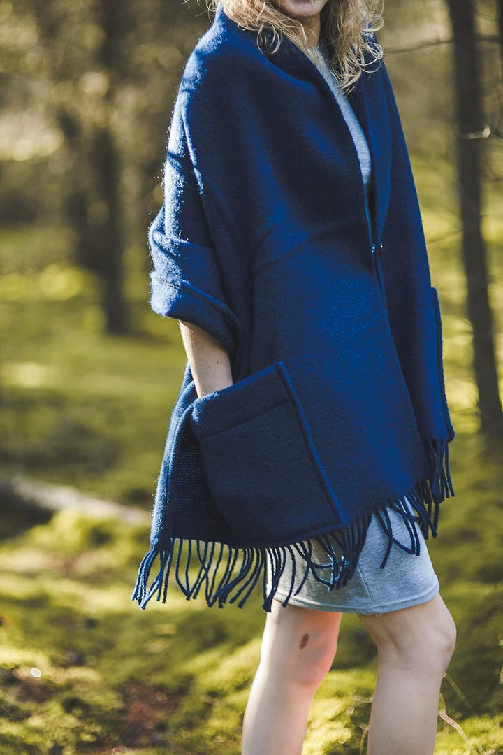 Damen Schal Schultertuch aus 100% Wolle mit Taschen - Poncho Stola 65x180cm + Fransen Tuch &amp; Umschla