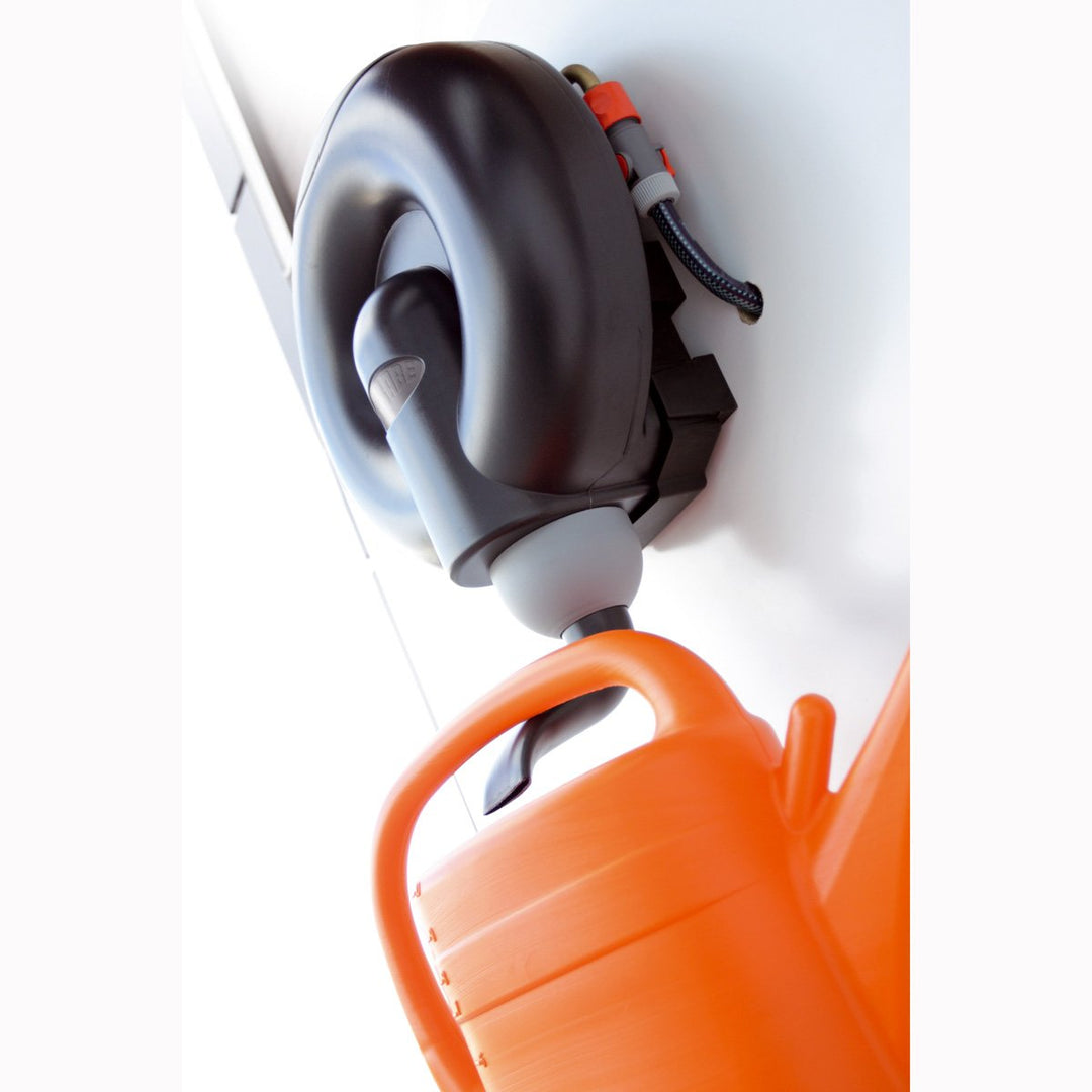 Giesskannenfüller 7 - 10 Liter schnelles Wasserentnahmesystem mit Wandbefestigung