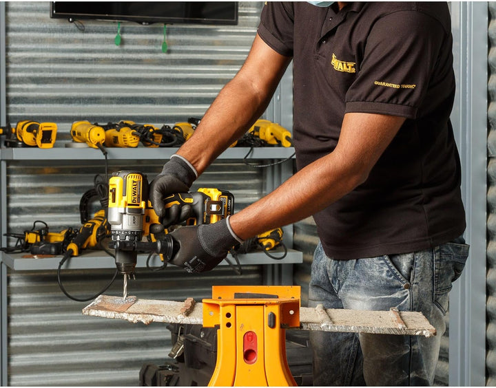 Dewalt 18 Volt 3-Gang Akku-Bohrschrauber DCD991NT (3-Gang Vollmetallgetriebe, bürstenloser Motor, 11