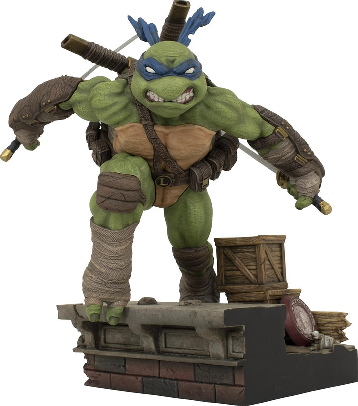 Diamond Select - Teenage Mutant Ninja Turtles - Gallery Leonardo PVC Statue