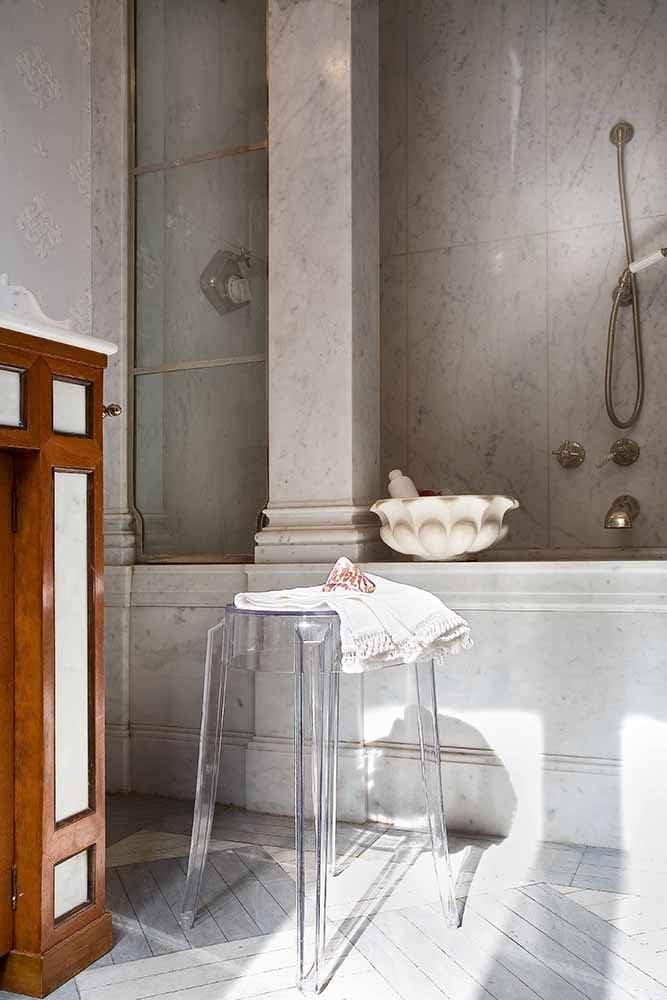 Kartell Charles Ghost, Hocker Medium, H. 65 cm, Weiss, 2er-Satz H. 65 Weissglänzend, H. 65 Weissglän