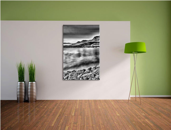 Pixxprint Monocrome, Meer an Traumstadt, Format: 100x70 auf Leinwand, 100x70
