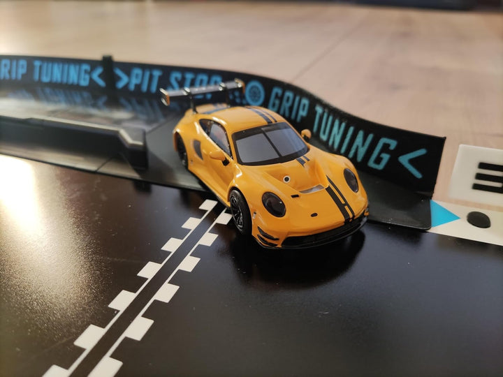 Reifenreiniger/Boxengasse (3D Prinz) passend für Carrera Hybrid 1:50 | Zubehör
