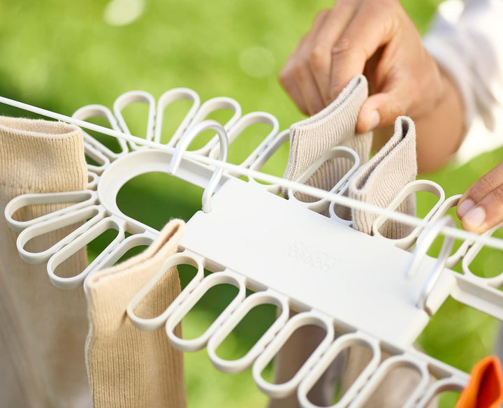 Joseph Joseph Petal 32 Clips Wäscheständer, Ideal für Socken/Unterwäsche, Langlebige Aluminiumhaken,
