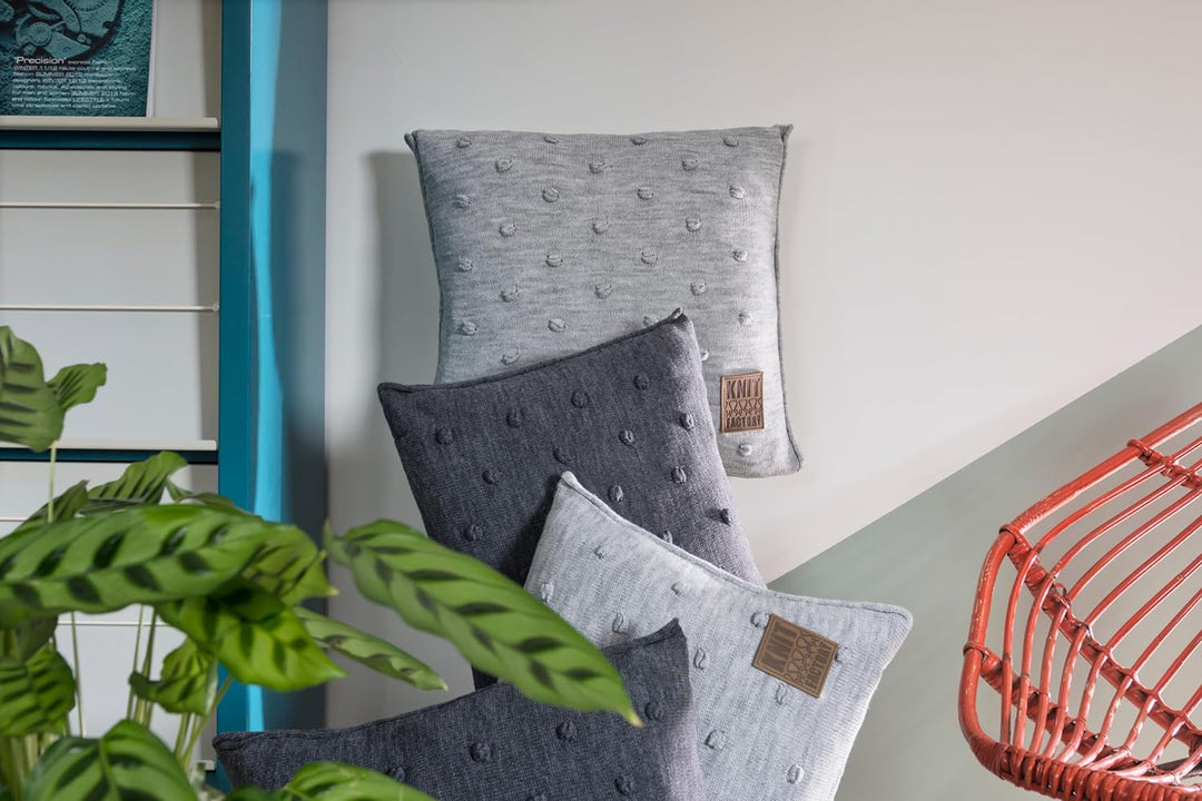 KNIT FACTORY - Noa Kissen - Anthrazit - 60x40 cm 60x40 cm Anthrazit, 60x40 cm Anthrazit