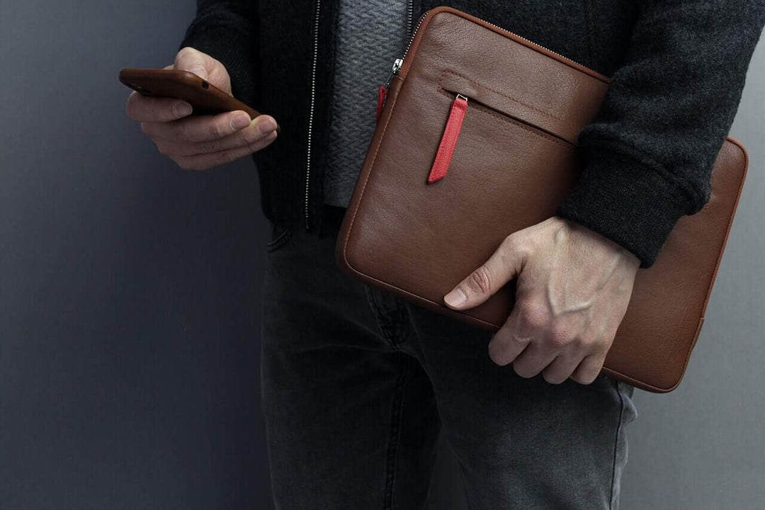 Pack & Smooch Für MacBook Pro 16 Hülle Pflanzlich Gegerbtes Leder Handmade in Germany Grau/Hellbraun