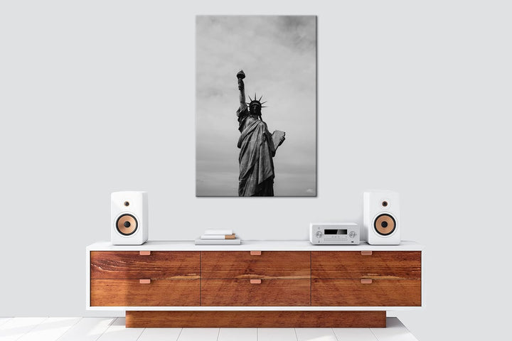 Symbol der Freiheit Effekt: Schwarz&amp;Weiss, Format: 80x60 als Leinwandbild, Motiv fertig gerahmt auf