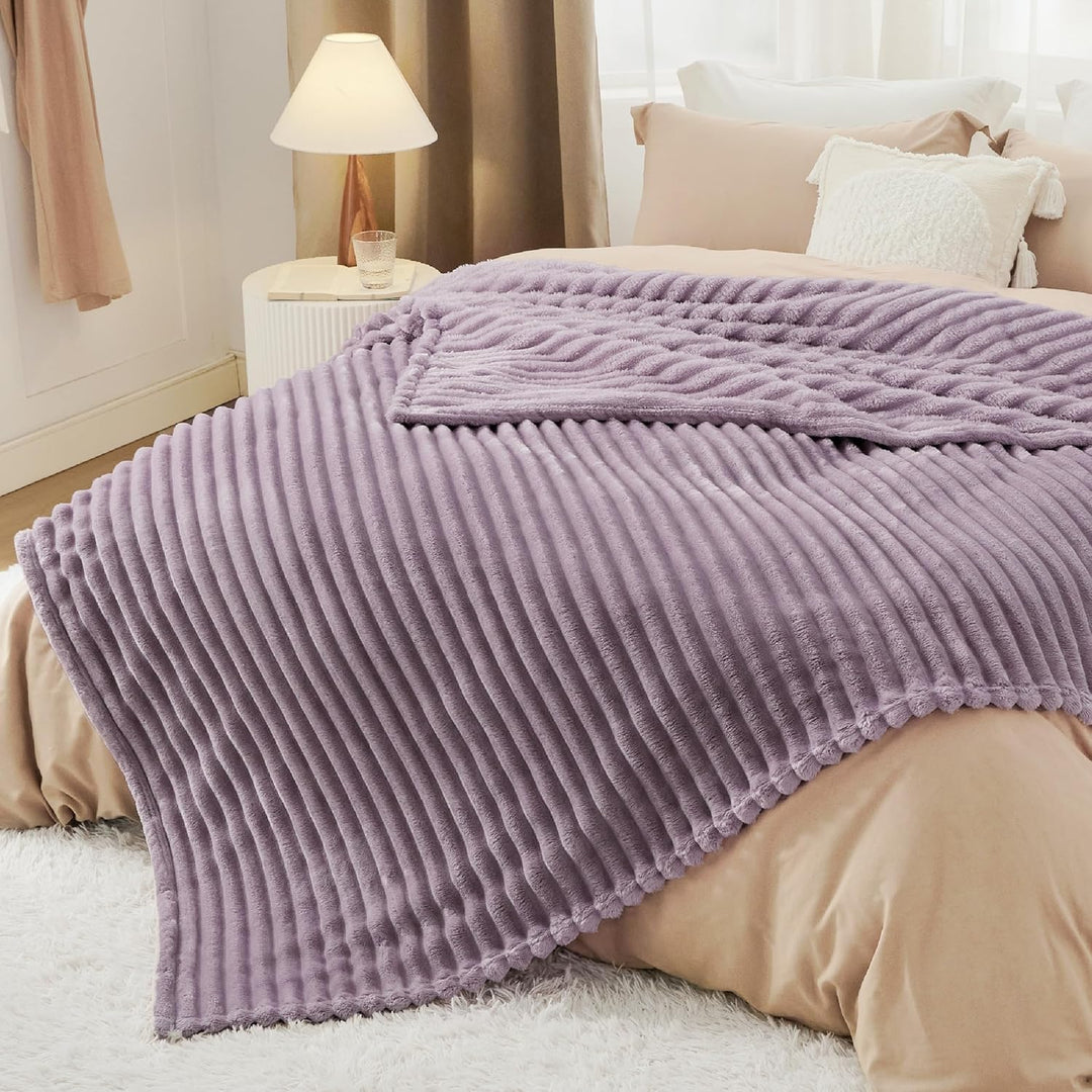 BEDSURE kuscheldecke 220x240 für Zimmer Deko - Tagesdecke, Wolldecke & Fleecedecke, Sofadecke, Weich