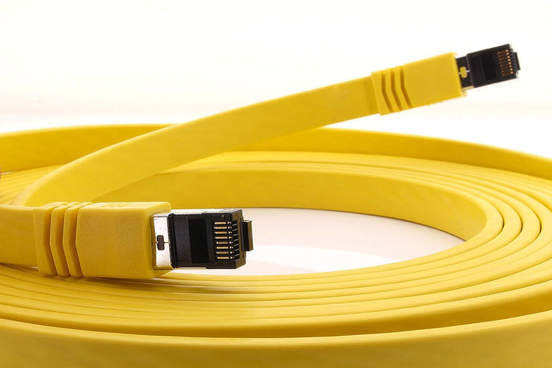 1aTTack.de 0,25m - Cat8.1 High End Patchkabel flach gelb - 1 Stück 40 Gigabit Netzwerkkabel Ethernet