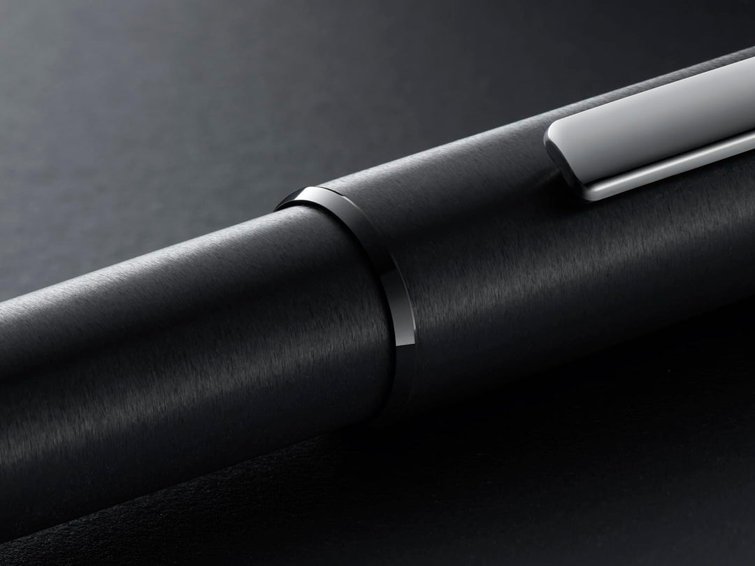 Lamy aion Füllhalter 077 Füller aus eloxiertem Aluminium in der Farbe Schwarz mit gestrahltem Griffs