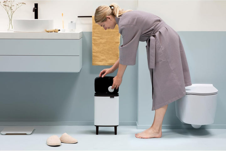 Brabantia - Mülleimer Bo Hi 7L mit Soft-Close-Deckel, herausnehmbarem Inneneimer und Transportgriff