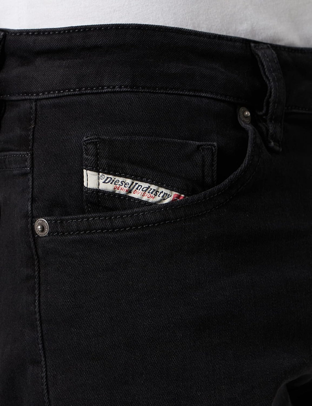 Diesel Herren Slim Jeans-Shorts 28 Schwarz (Schwarz), 28 Schwarz (Schwarz)