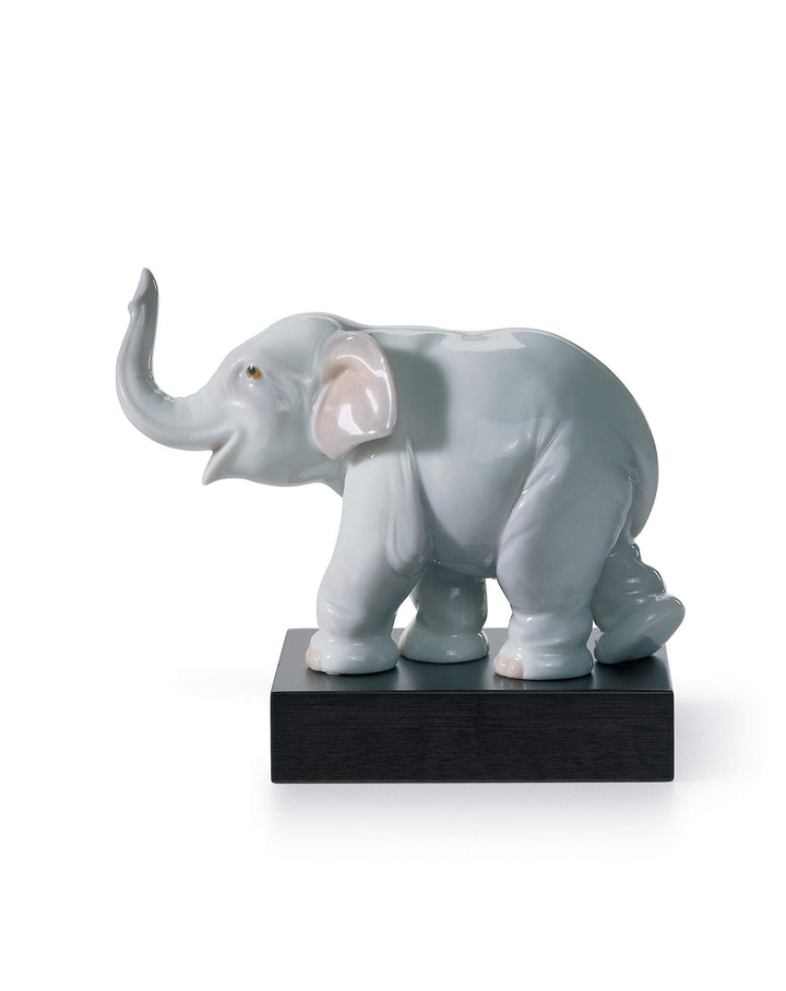 LLADRÓ Figur Glückselefant. Elefant. Porzellan.