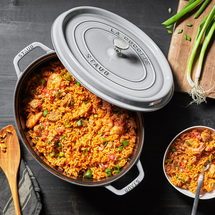 STAUB Gusseisen Bräter/Cocotte, Oval 33 cm, 6,7 L, Aromaregen Funktion, Für alle Herdarten geeignet,