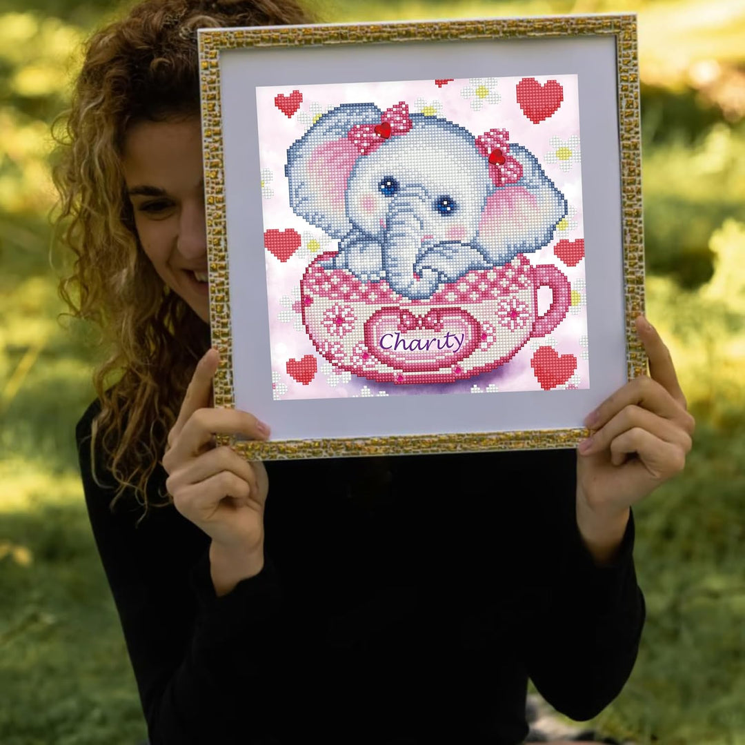 DIAMOND DOTZ DD5.073 - Original 5D Diamond Painting Set Elefant Charity, Kreativset mit 7.756 Diaman