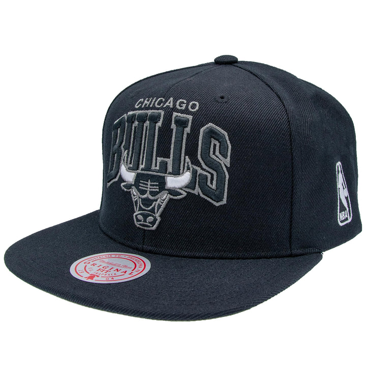 Mitchell &amp; Ness NBA Team Arch Snapback Cap Chicago Bulls Black