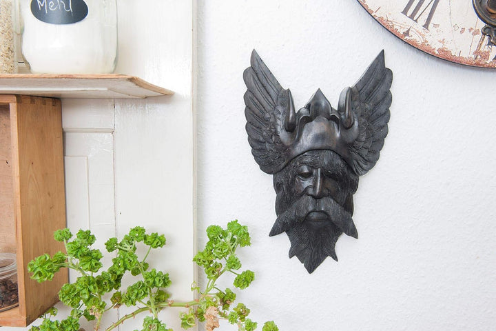 Windalf Handmade Vikings Schwarzes Deko-Holzbild Odin 40 cm Wikinger Wotan Wandbild Nachhaltiges Hol