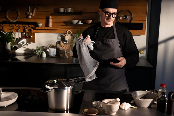 Fissler Vitavit Premium / Schnellkochtopf-Set (6 L, Ø 22 cm) + Gratis Dämpf-Einsatz & Schnellkochtop