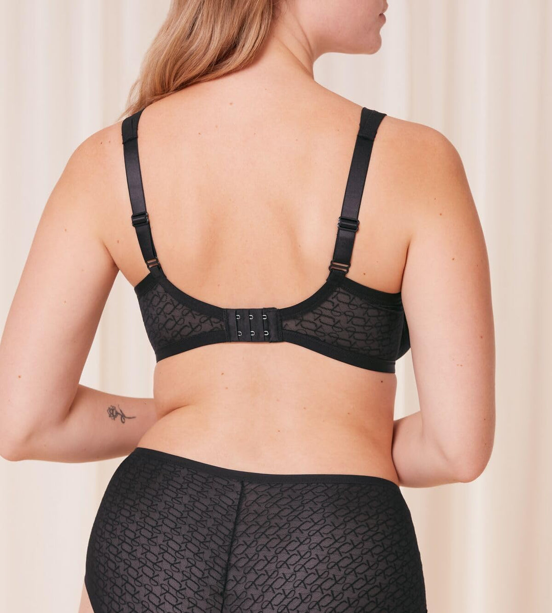 Triumph Damen Triumph Signature Sheer W01 Ex Bra 75G Schwarz, 75G Schwarz