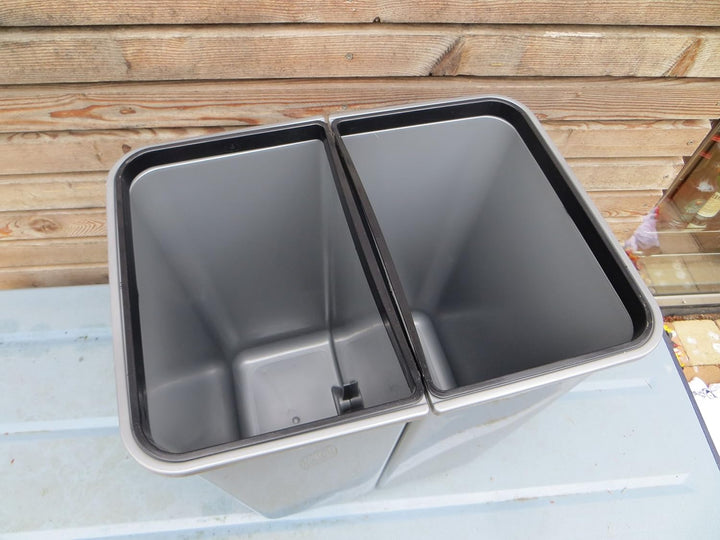 Alpfa Müllbehälter 2 x 30 L Duo Bin #3 - Made in Europe inkl. 2