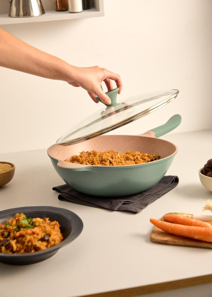 CREATE / WOK STUDIO/Wok aus Aluminiumguss mit Keramikbeschichtung Salbeigrün/Für alle Herdarten geei