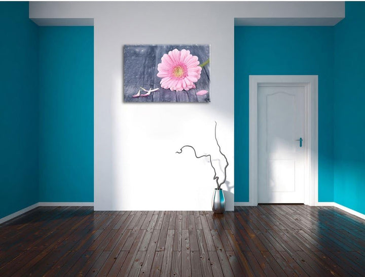 Pixxprint Pinke Gerbera auf rustikalem Boden Kunst Buntstift Effekt, Format: 100x70 auf Leinwand, 10