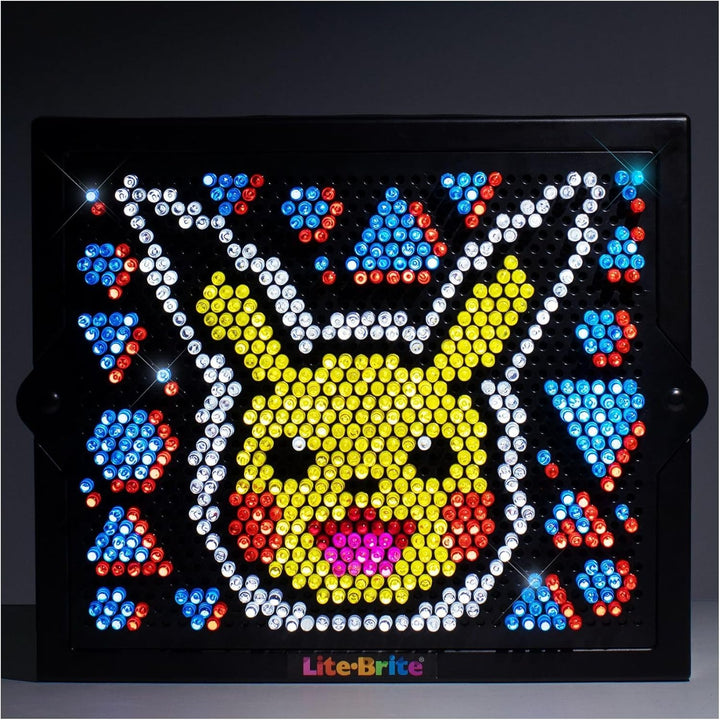 Basic Fun Lite-Brite Pokemon LED-Zeichenbrett mit Farben, beleuchtetes Spielzeug für Kinder