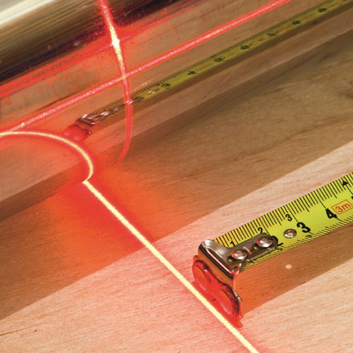 LASERFUCHS Linienlaser, rot, 650nm, 5mW, 3-12V DC, Ø9x20mm, 90°, Fokus fixed (1000mm), Laserklasse 1