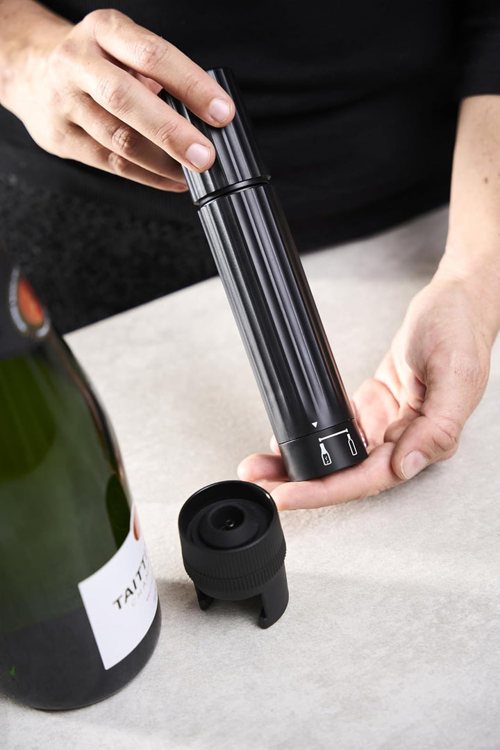 PEUGEOT - Manuelle Vakuumpumpe Preserve ABS-Finish - Doppelfunktion für Wein &amp; Schaumwein - 3 Weinve